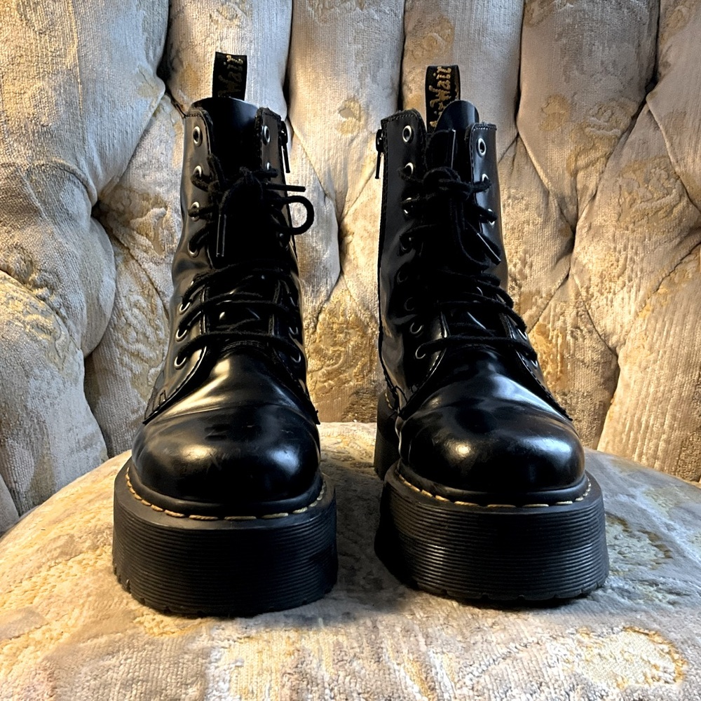 Extremely cute Docs with platform for added height, barely worn.